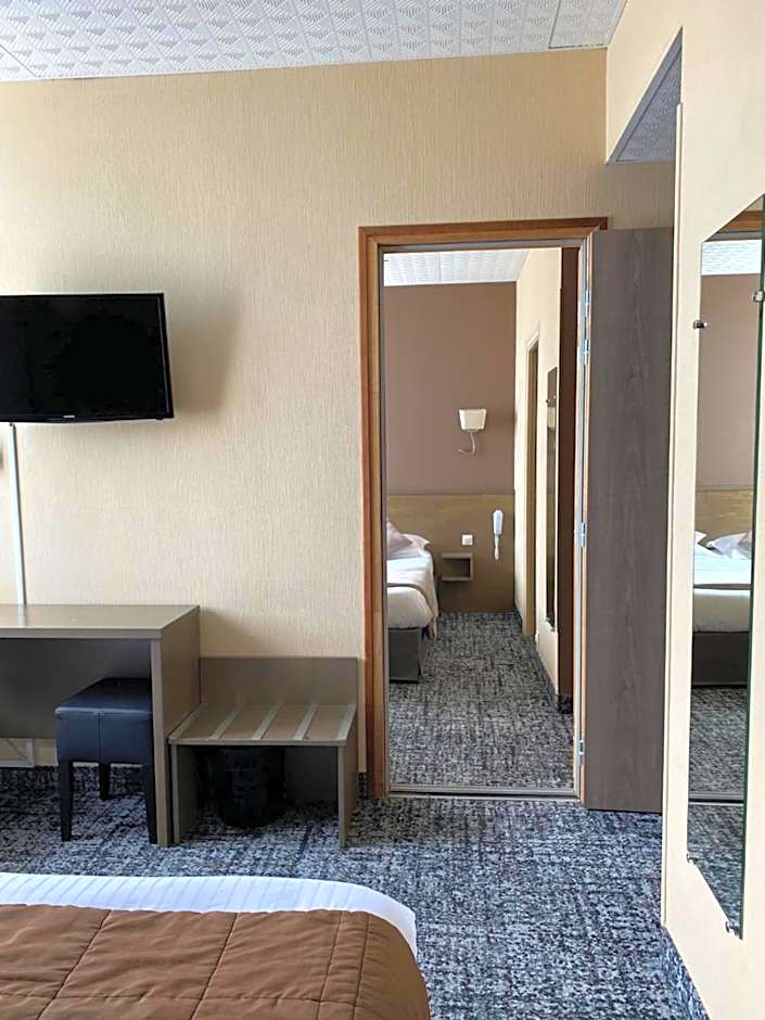 Brit Hotel Le Surcouf