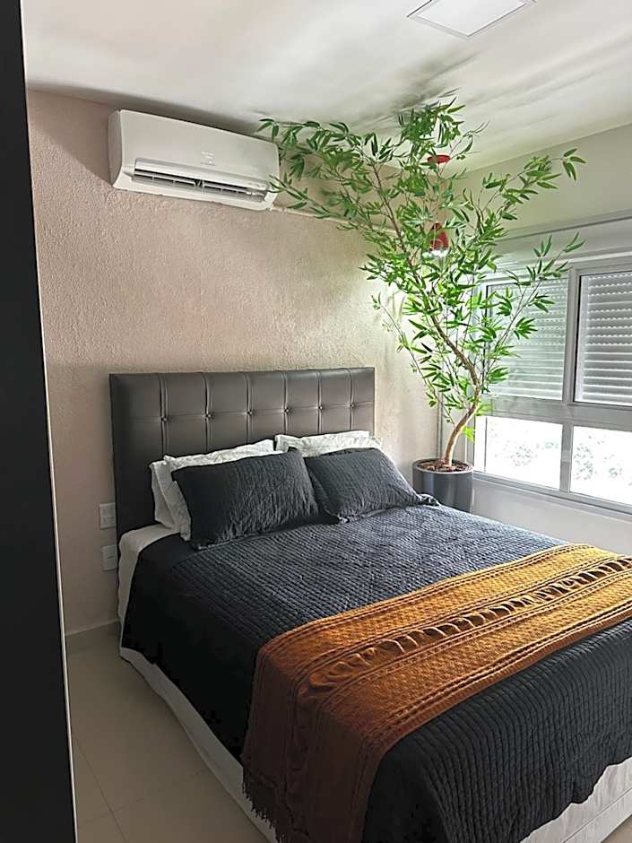 Apartamento mobiliado a 500m do Goiânia Shopping