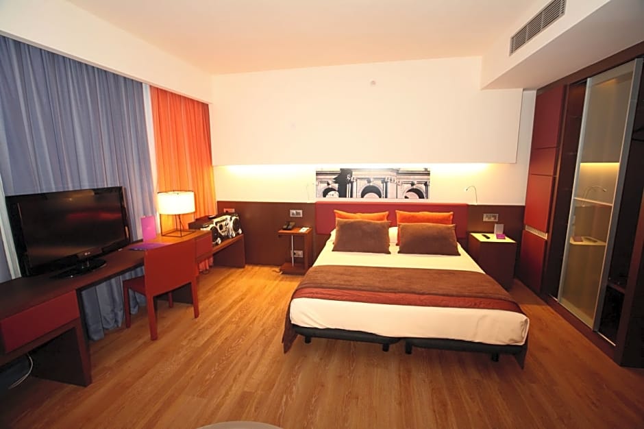 voco Madrid Retiro By IHG