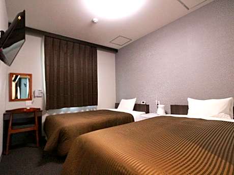 Twin Room - Non-Smoking