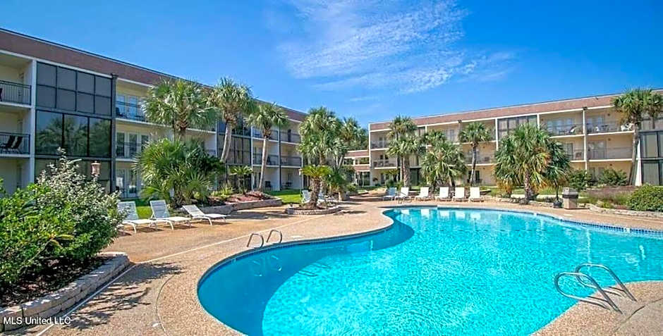 Biloxi Beach Condo-B