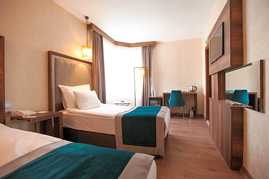 The Life Hotel & Spa