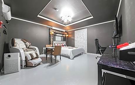 Gunsan JNK Hotel (City Hall Branch)