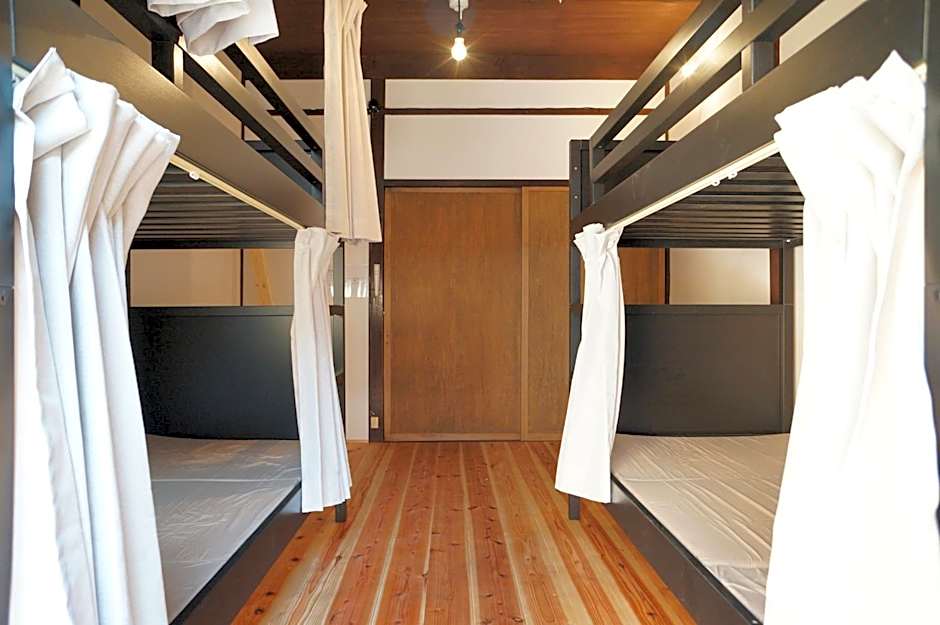 Guesthouse Itoya Kyoto