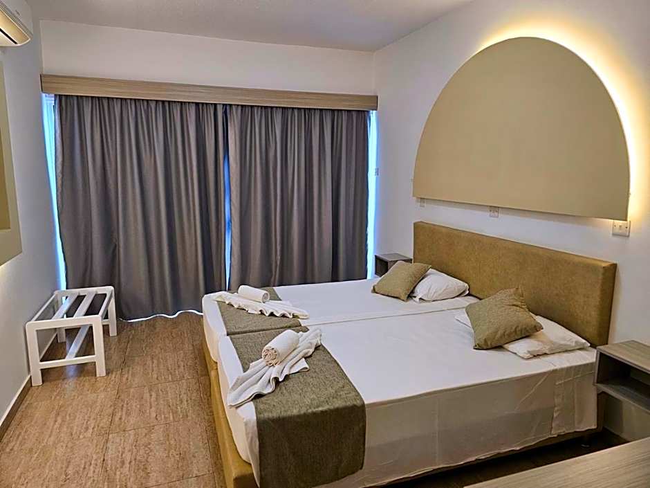 Penelope Beach Hotel Apts
