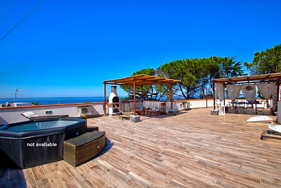 Lacco Terrace Solarium