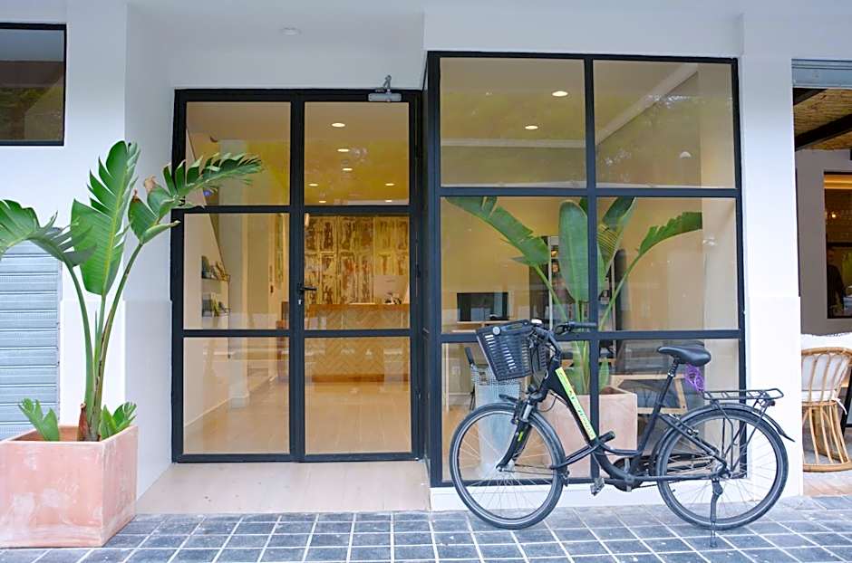 You & Co. Saler Beach boutique