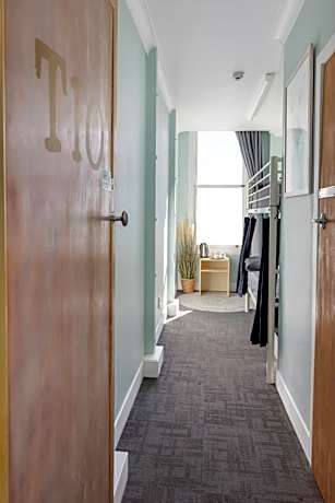 Twin Room with Ensuite