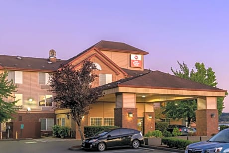 Best Western Plus Park Place Inn & Suites