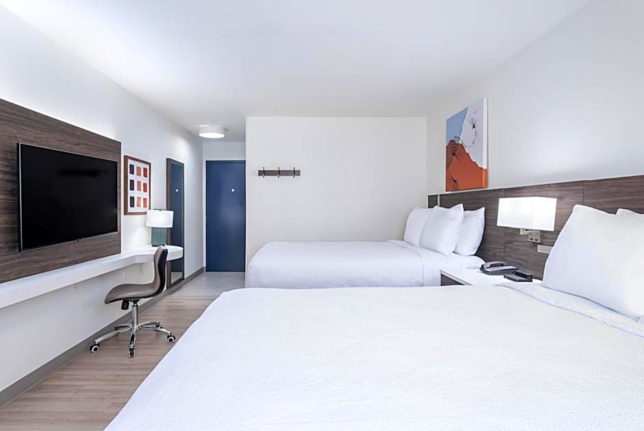 Spark by Hilton Clarion