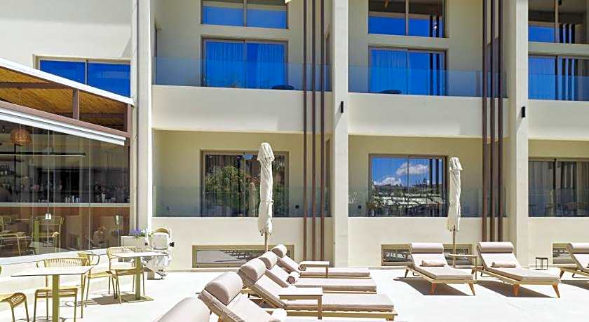 Inea Hotel
