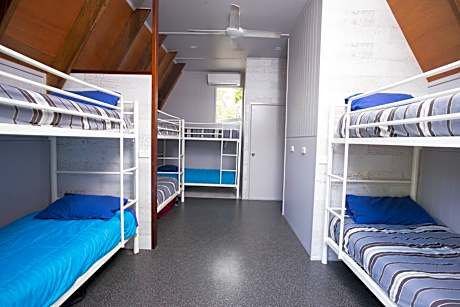 1 Person in Dormitory - Mixed