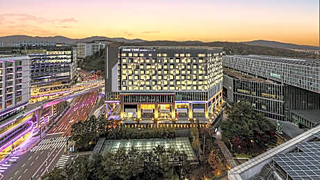 NINE TREE BY PARNAS SEOUL PANGYO