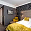 Dr. Holms Hotel