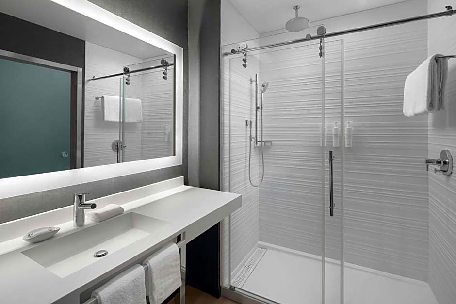 AC Hotel by Marriott St. Louis Clayton