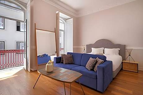 Deluxe Suite with Balcony