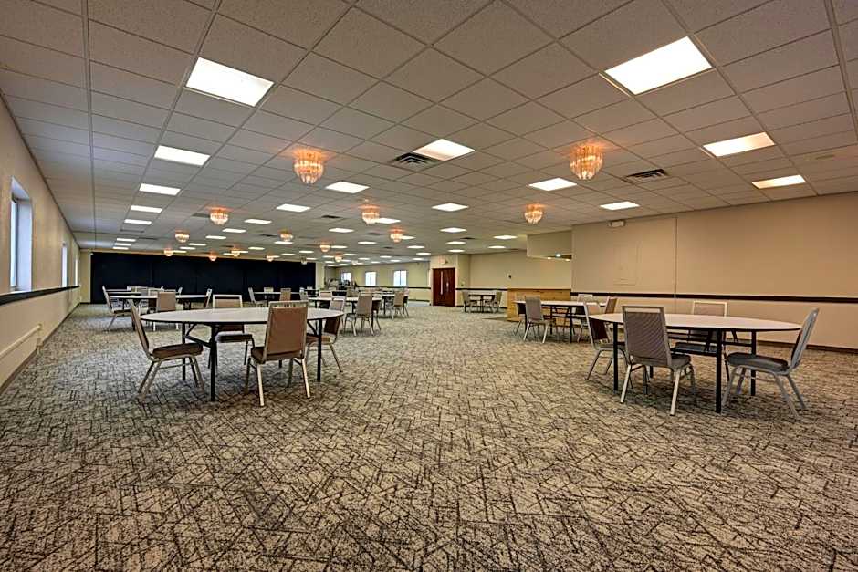 Country Inn & Suites by Radisson, Pierre, SD