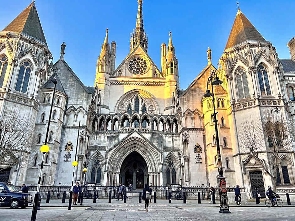 Deluxe Entire Apartment Between Covent Garden and St Pauls Cathedral