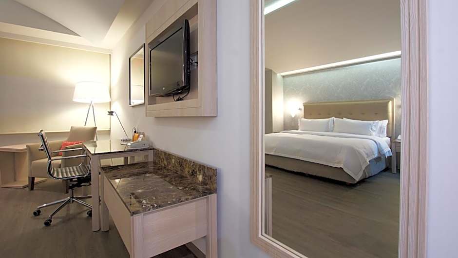 Holiday Inn Express Mexico - Toreo By IHG