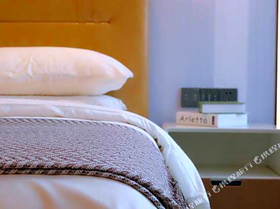 Maison New Hotel