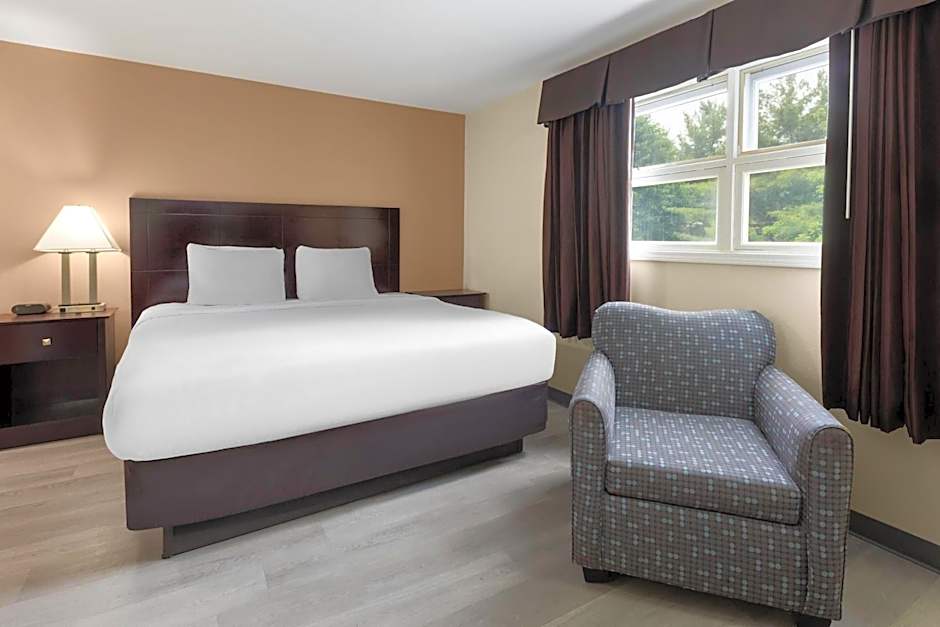 Baymont by Wyndham Iron Mountain