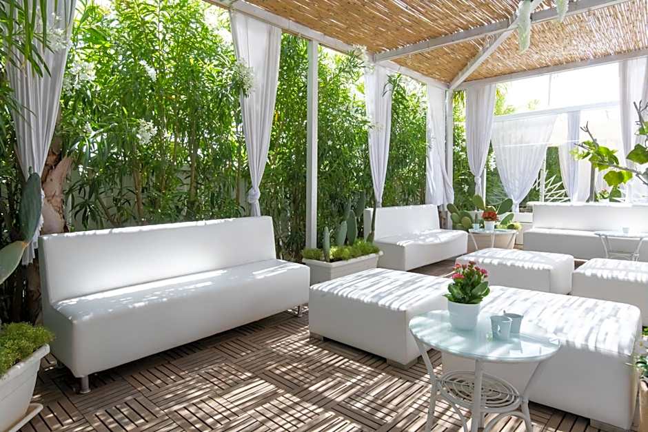 Bianco Riccio Suite Hotel