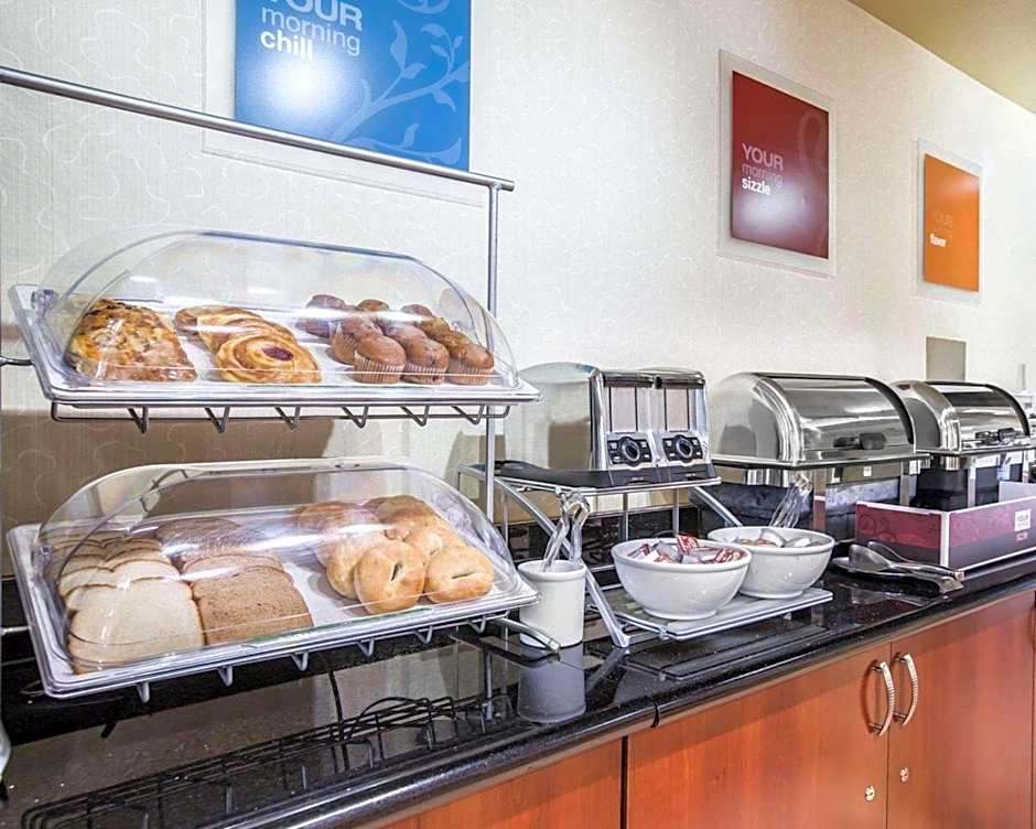 Comfort Suites Bakersfield