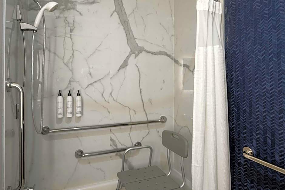 Fairfield Inn & Suites by Marriott Lafayette South