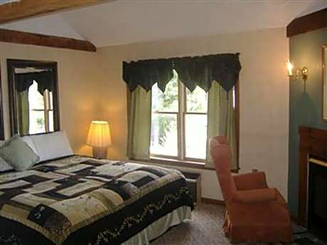 King-Standard-Ensuite