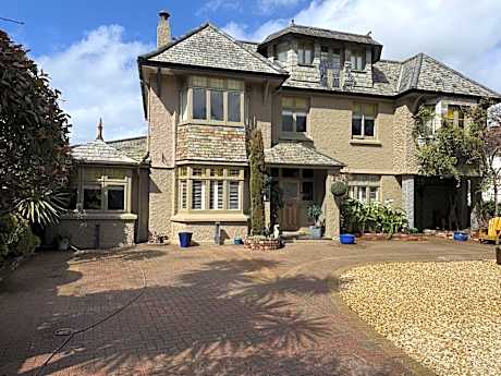 Bradleigh Lodge
