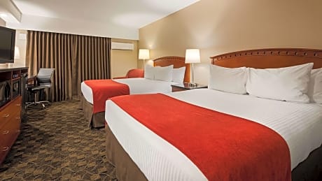 2 Queen Beds NSMK Pet Friendly Room Patio Microwave And Refrigerator Wi-Fi Continental Breakfast