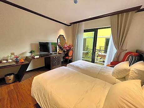 Double or Twin Room with Balcony