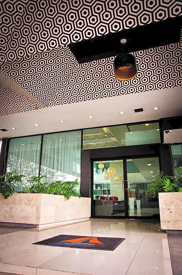 Hotel Portonovo Plaza Expo