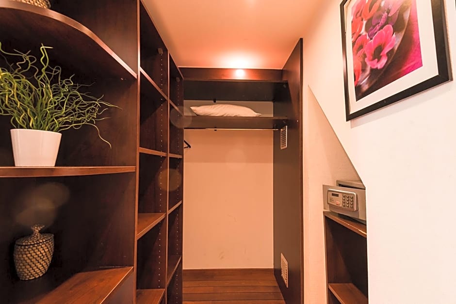 Lyo Hotel