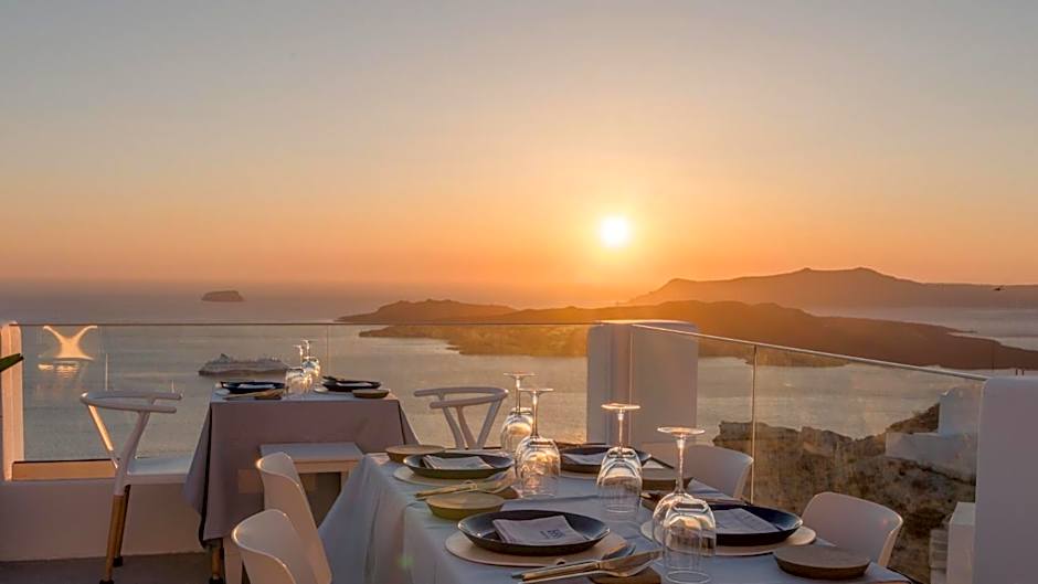 Apeiron Blue Santorini by Apeiron Hotels