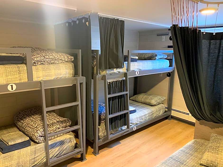 Jasper Downtown Hostel