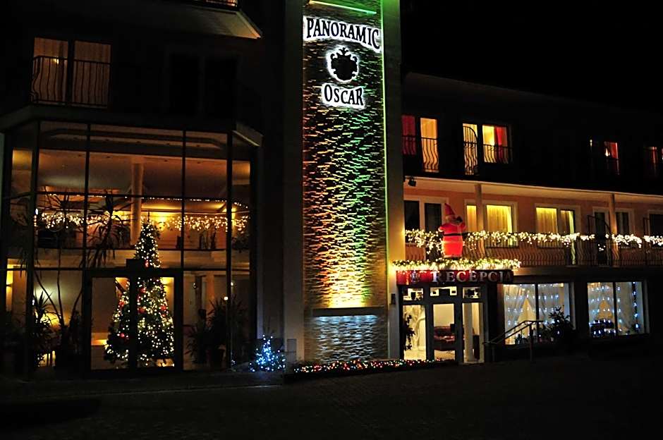 Panoramic-Oscar