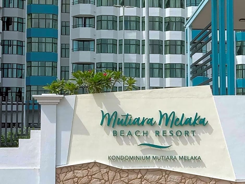 Mutiara Melaka Beach Resort by TZWan