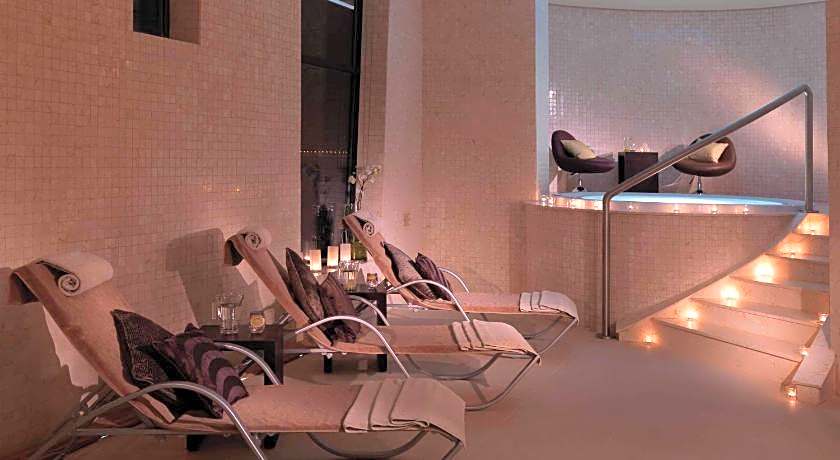 YAS PLAZA MANGROVES by IHG