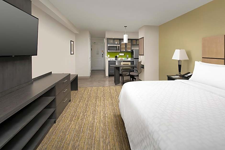 Candlewood Suites Alexandria West By IHG