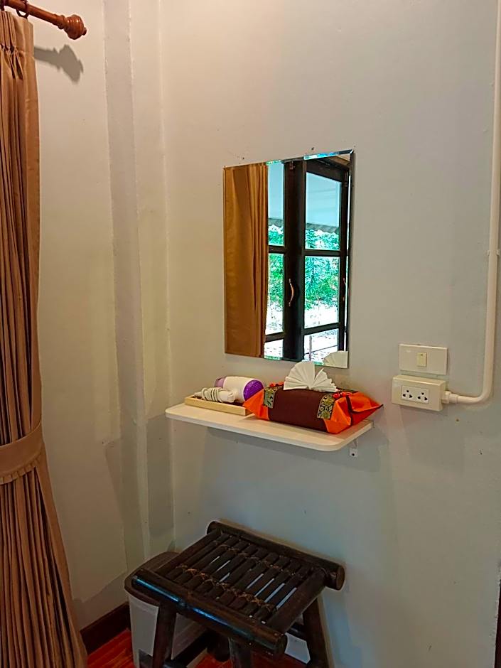 Khao Sok River & Jungle Bungalow