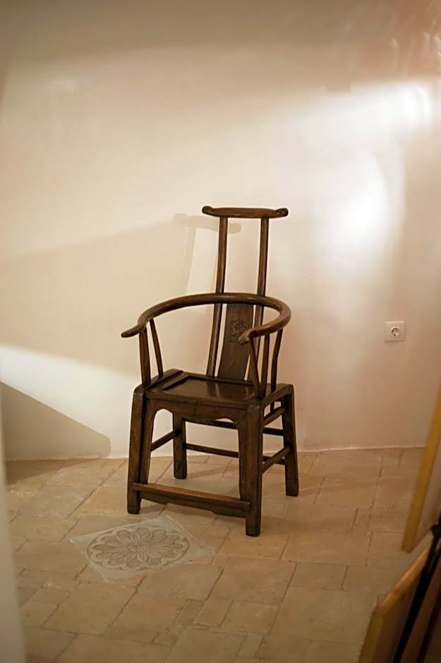 Heliophos Boutique Caves