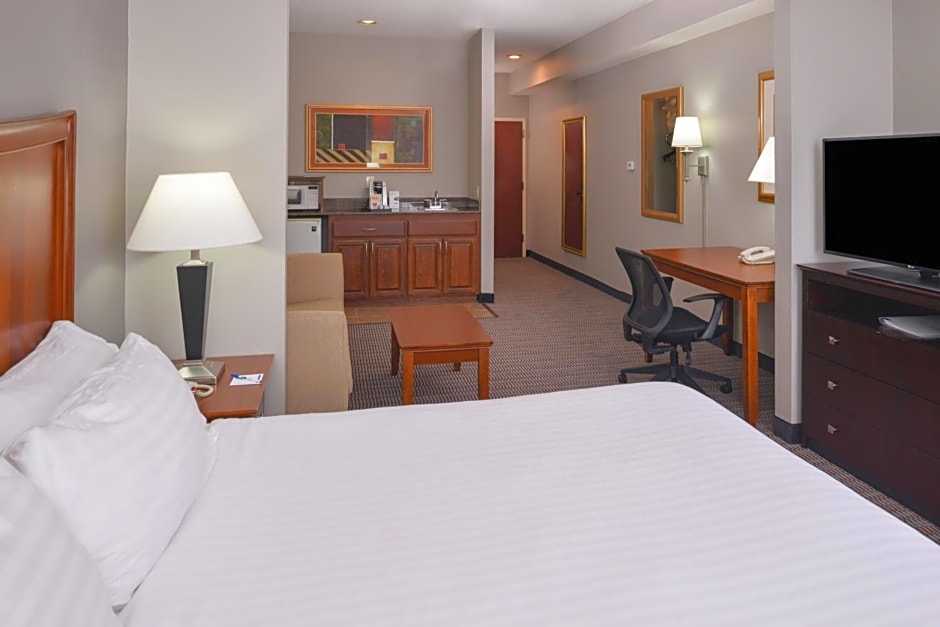 Holiday Inn Express Hotel & Suites North Little Rock, an IHG Hotel