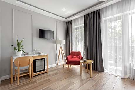 Deluxe Double Room with Balcony