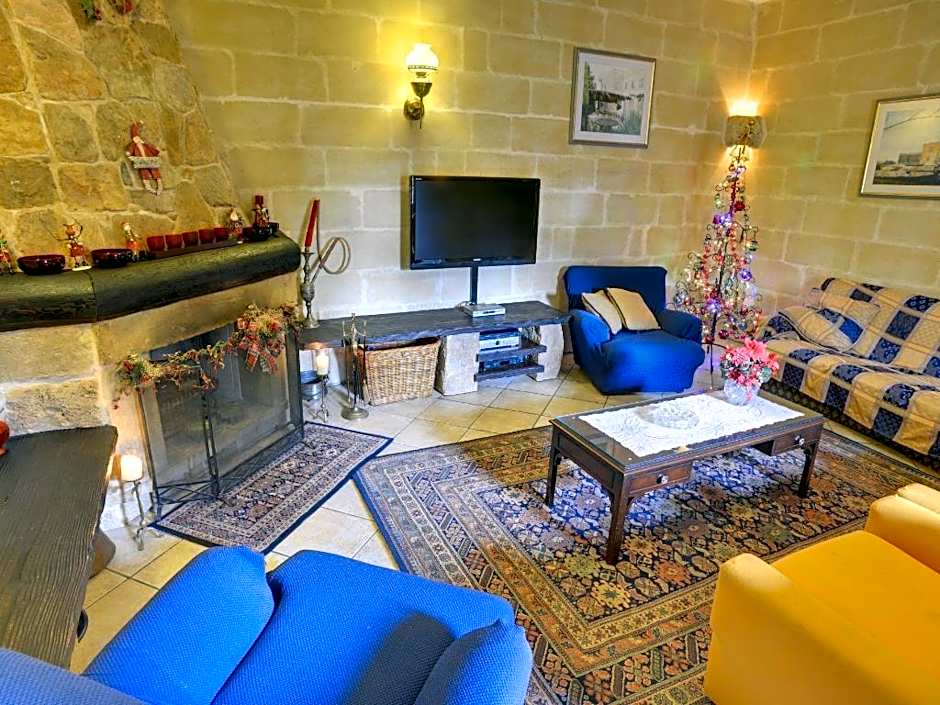 Ta' Bertu Host Family Bed & Breakfast