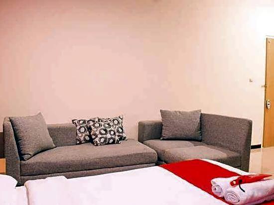 D'Shario Hotel- Kepanjen