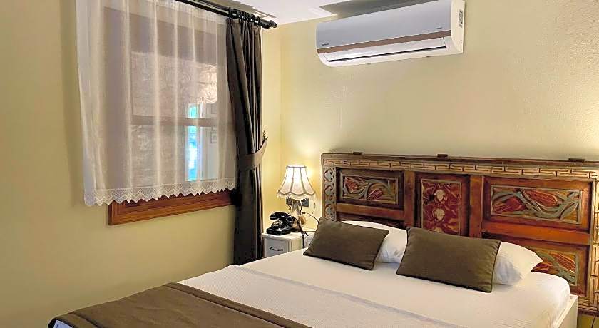 Urla Taş Konak Otel