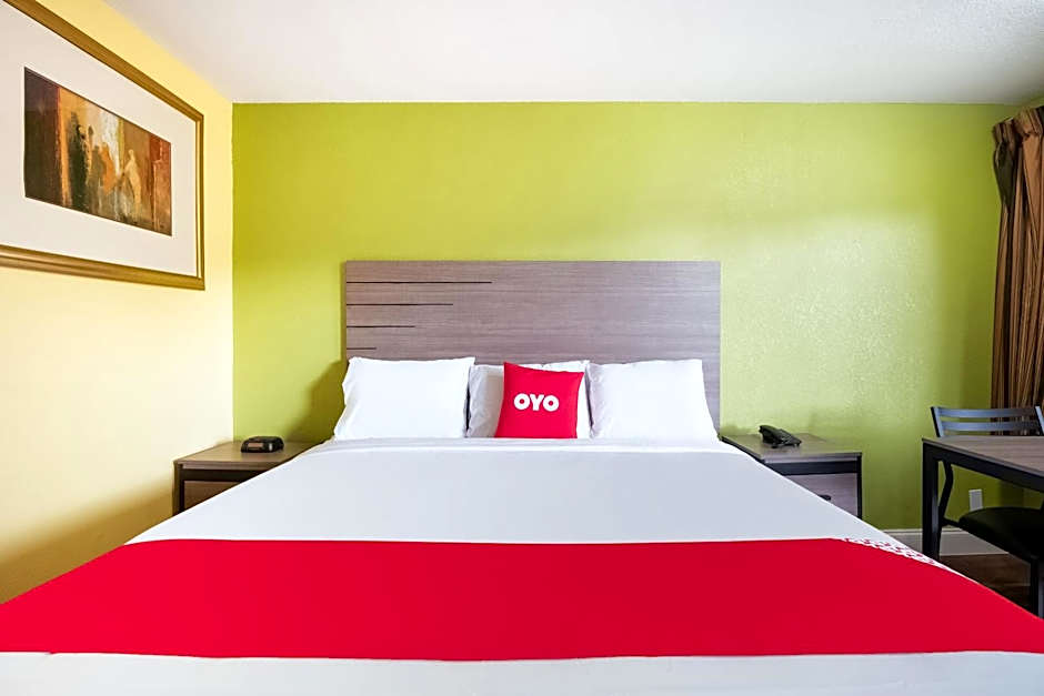 OYO Hotel Houston N Fm-1960 Champions TX