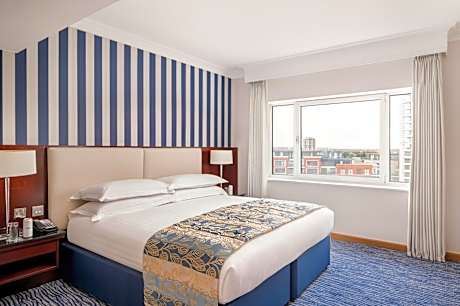 Marina Suite with King Bed