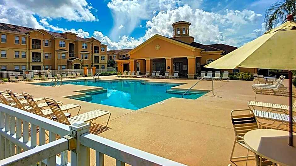 Pool Side Tree House